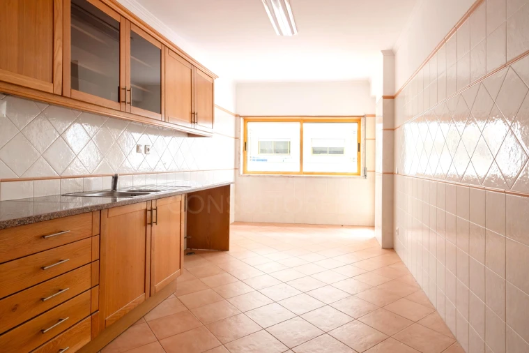 Apartamento T3 para Venda em Castanheira do Ribatejo e Cachoeiras Foto 6
