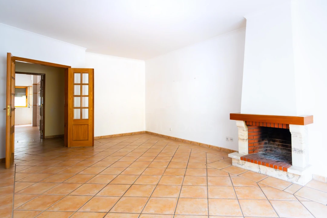 Apartamento T3 para Venda em Castanheira do Ribatejo e Cachoeiras Foto 5