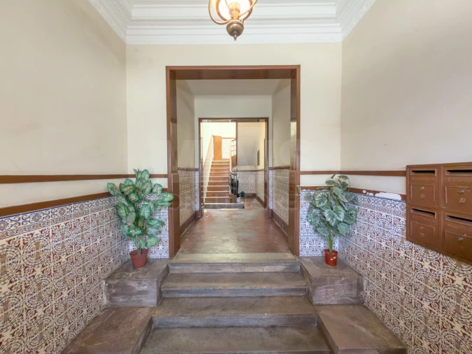 Apartamento T1 para Venda em Beato Foto 6