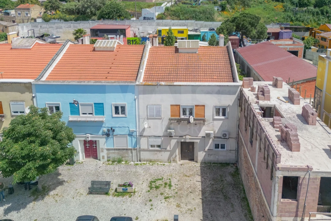 Apartamento T1 para Venda em Beato Foto 1