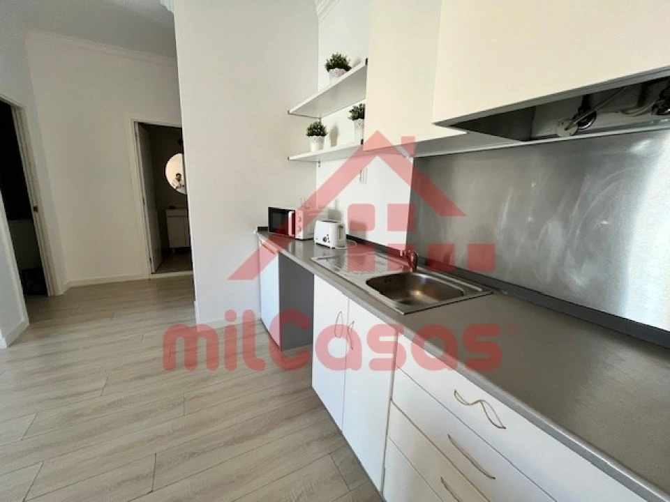 Apartamento T1 para Arrendamento em Ericeira Foto 4