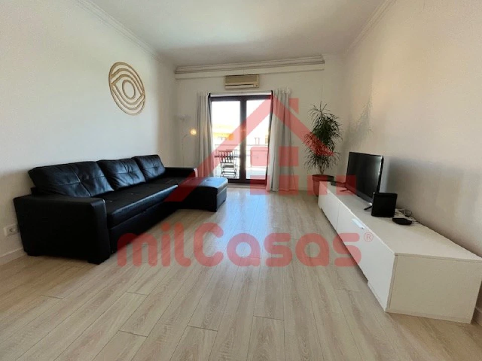Apartamento T1 para Arrendamento em Ericeira Foto 8