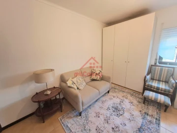 Apartamento T3 para Venda em A dos Cunhados e Maceira