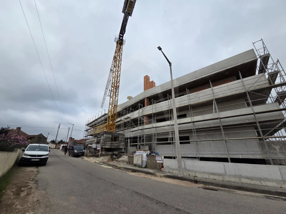Apartamento T3 para Venda em Loureiro Foto 13