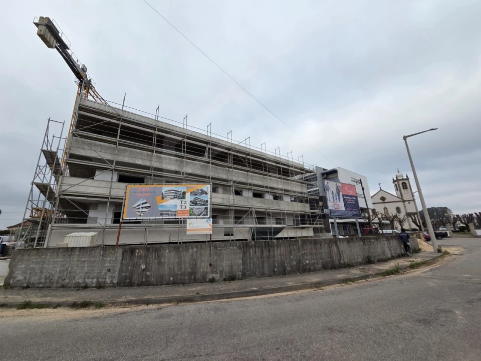 Apartamento T3 para Venda em Loureiro Foto 14