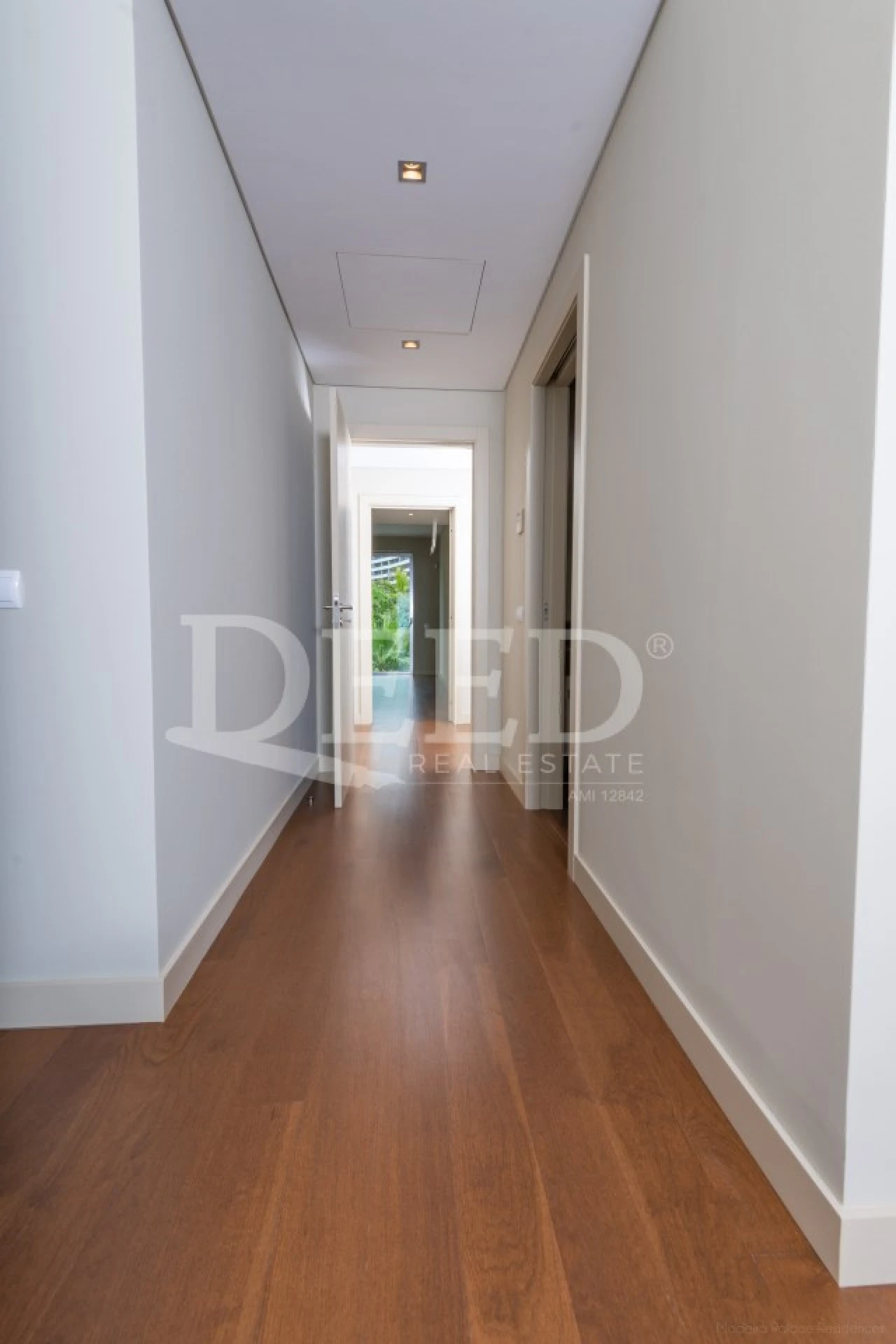 Apartamento T2 para Venda em São Martinho Foto 9