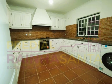 Moradia T3 para Venda em Glória do Ribatejo e Granho