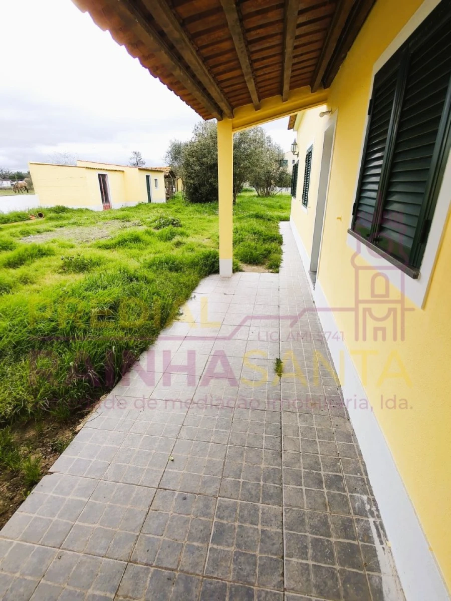 Moradia T3 para Venda em Glória do Ribatejo e Granho Foto 4