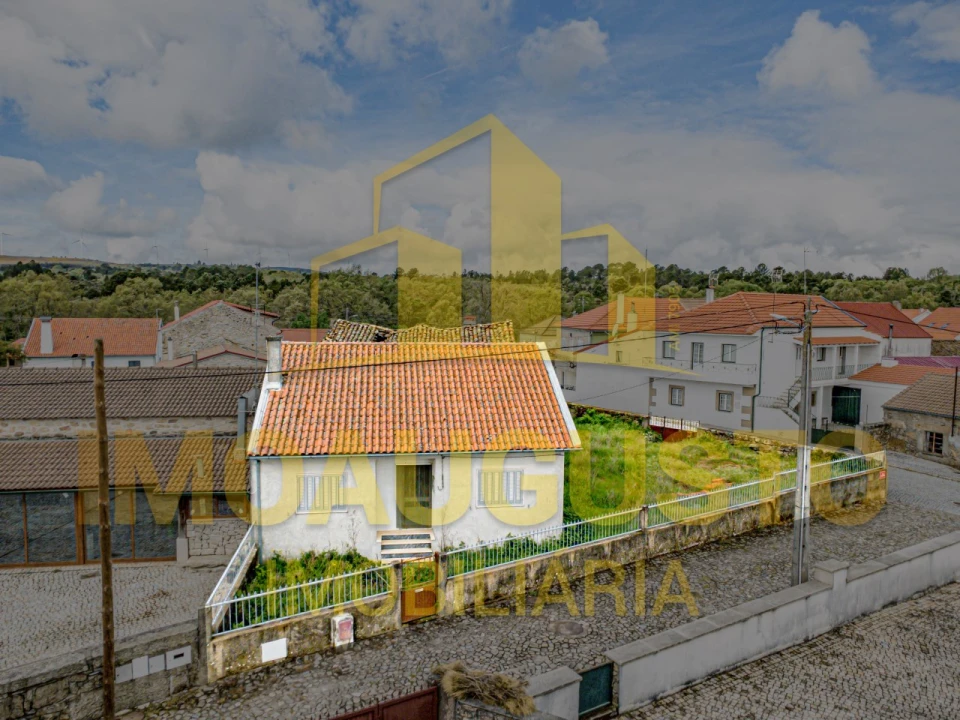 Moradia T2 para Venda em Aldeia do Bispo Foto 2