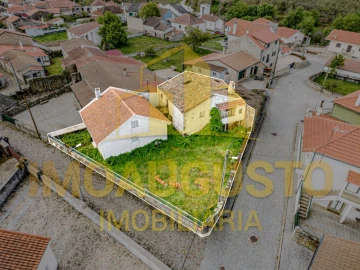 Moradia T2 para Venda em Aldeia do Bispo