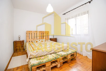 Moradia T2 para Venda em Aldeia do Bispo