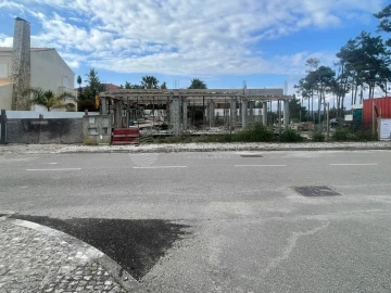 Moradia T3 para Venda em Sesimbra (Santiago)