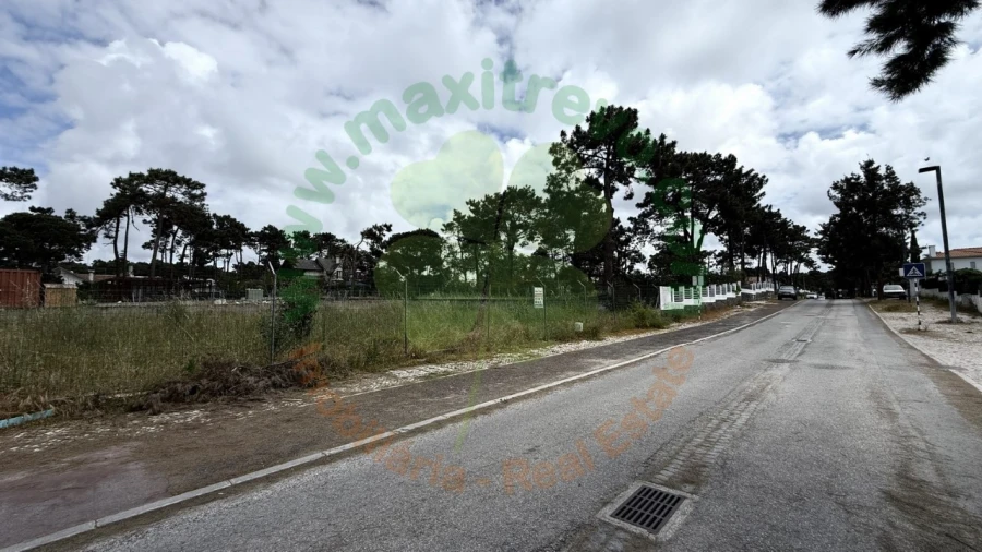 Terreno para Venda em Charneca de Caparica e Sobreda Foto 5
