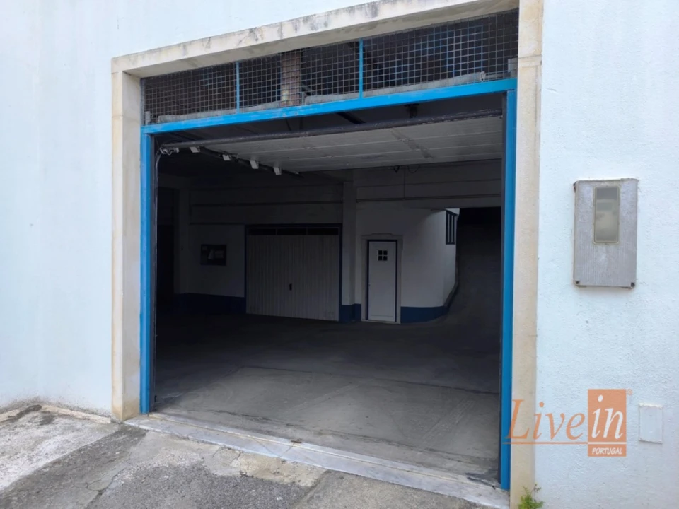 Garagem para Arrendamento em Ericeira Foto 8