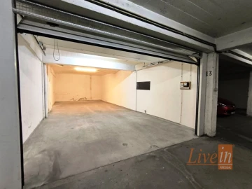 Garagem para Arrendamento em Ericeira