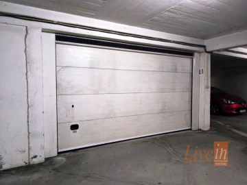 Garagem para Arrendamento em Ericeira