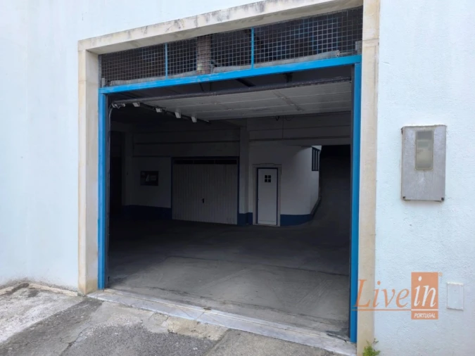 Garagem para Arrendamento em Ericeira Foto 8
