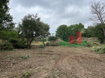 Terreno para Venda em Arrouquelas