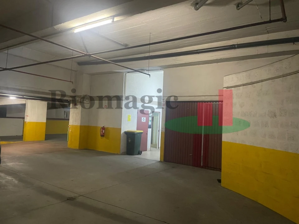 Apartamento T3 para Venda em São Domingos de Benfica Foto 41