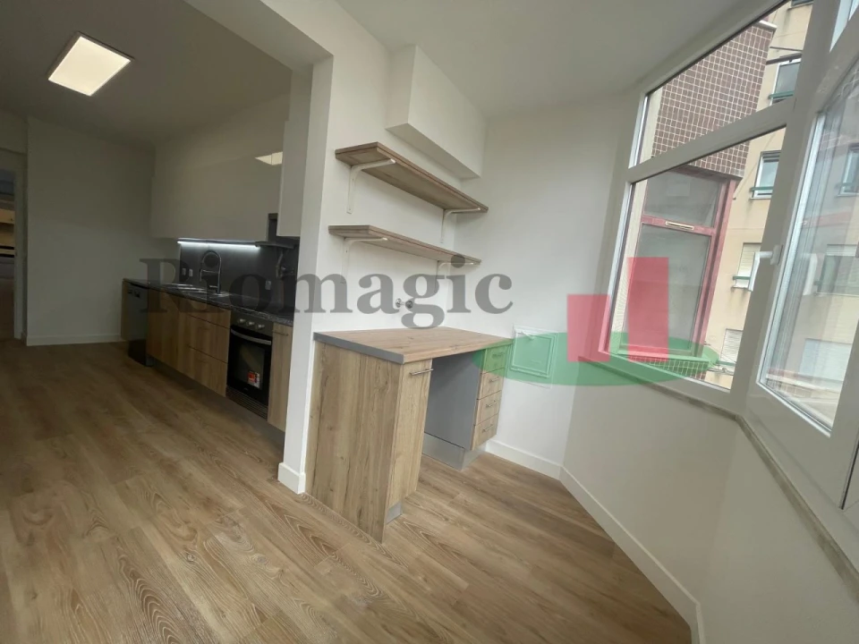 Apartamento T3 para Venda em São Domingos de Benfica Foto 11