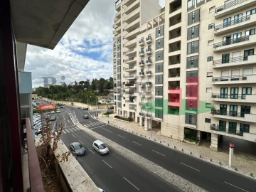 Apartamento T3 para Venda em São Domingos de Benfica