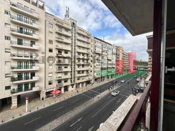 Apartamento T3 para Venda em São Domingos de Benfica