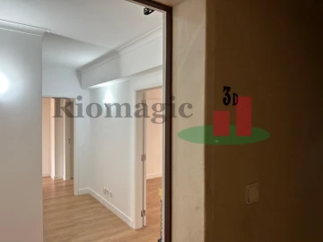 Apartamento T3 para Venda em São Domingos de Benfica