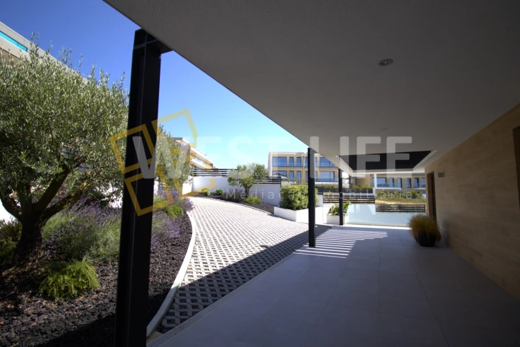 Moradia T4 para Venda em Ericeira Foto 43
