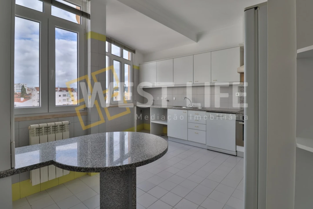 Apartamento T4 para Venda em Santa Maria, São Pedro e Matacães Foto 10