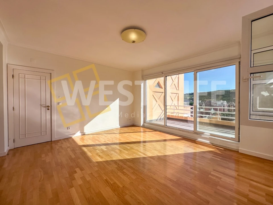 Apartamento T4 para Venda em Santa Maria, São Pedro e Matacães Foto 3