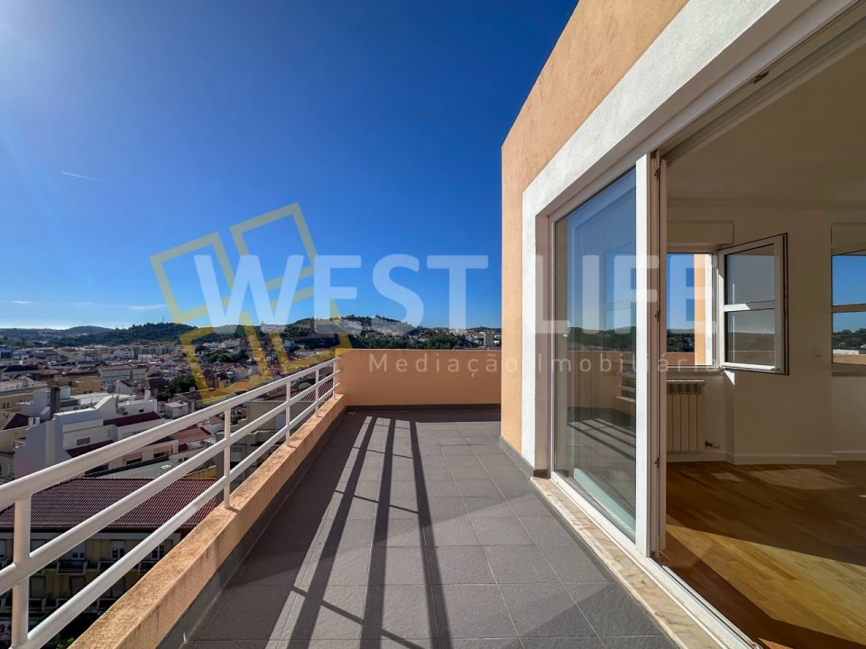 Apartamento T4 para Venda em Santa Maria, São Pedro e Matacães Foto 9