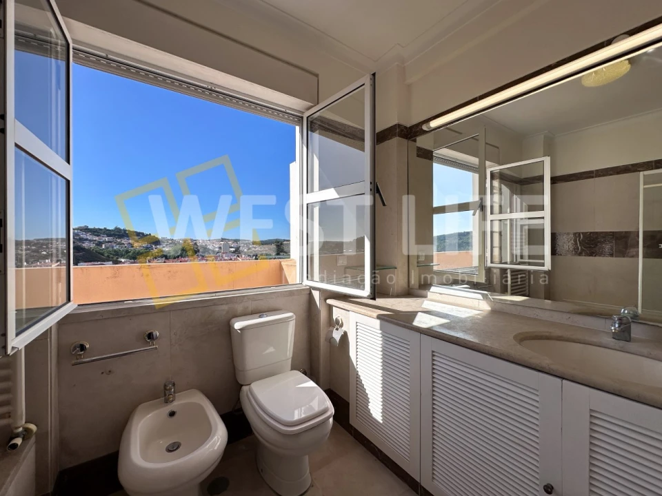 Apartamento T4 para Venda em Santa Maria, São Pedro e Matacães Foto 13