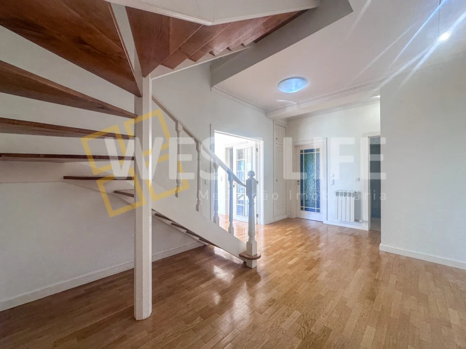 Apartamento T4 para Venda em Santa Maria, São Pedro e Matacães Foto 14