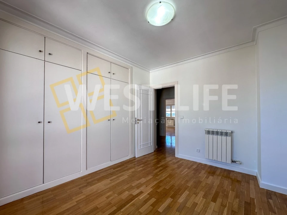 Apartamento T4 para Venda em Santa Maria, São Pedro e Matacães Foto 24