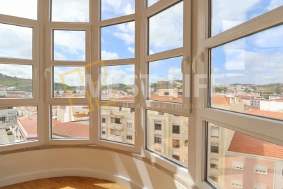 Apartamento T4 para Venda em Santa Maria, São Pedro e Matacães