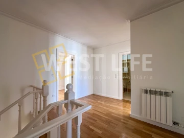 Apartamento T4 para Venda em Santa Maria, São Pedro e Matacães
