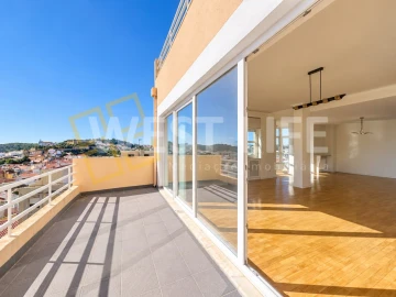 Apartamento T4 para Venda em Santa Maria, São Pedro e Matacães