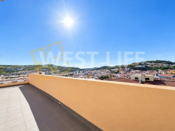 Apartamento T4 para Venda em Santa Maria, São Pedro e Matacães