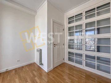 Apartamento T4 para Venda em Santa Maria, São Pedro e Matacães