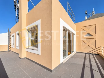 Apartamento T4 para Venda em Santa Maria, São Pedro e Matacães