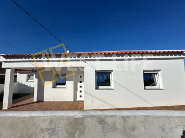 Moradia T2 para Venda em Silveira