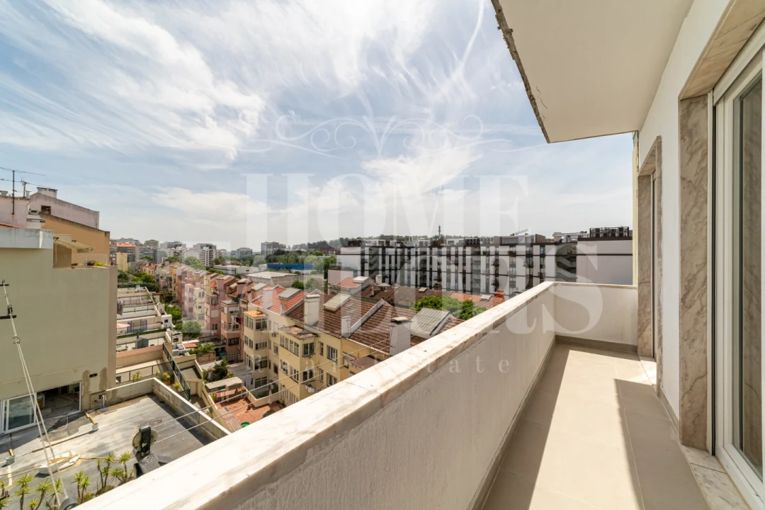 Apartamento T3 para Venda em Benfica Foto 5