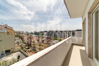 Apartamento T3 para Venda em Benfica