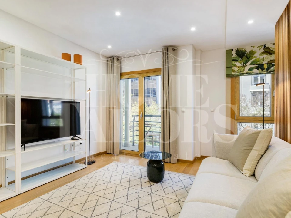 Apartamento T1 para Arrendamento em Avenidas Novas Foto 2