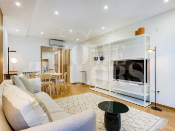 Apartamento T1 para Arrendamento em Avenidas Novas