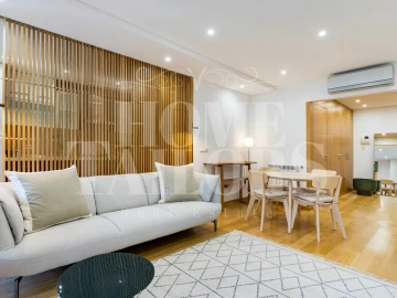 Apartamento T1 para Arrendamento em Avenidas Novas