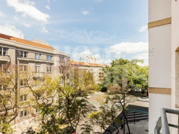 Apartamento T1 para Arrendamento em Avenidas Novas