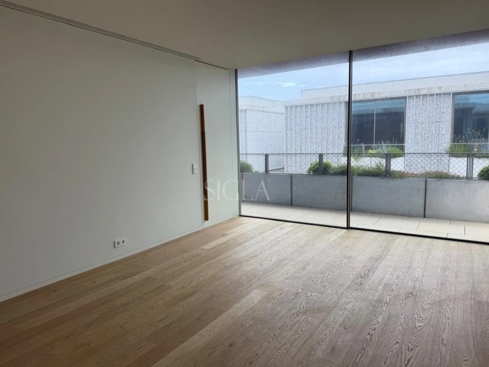 Apartamento T4 para Venda em Aldoar, Foz do Douro e Nevogilde Foto 4