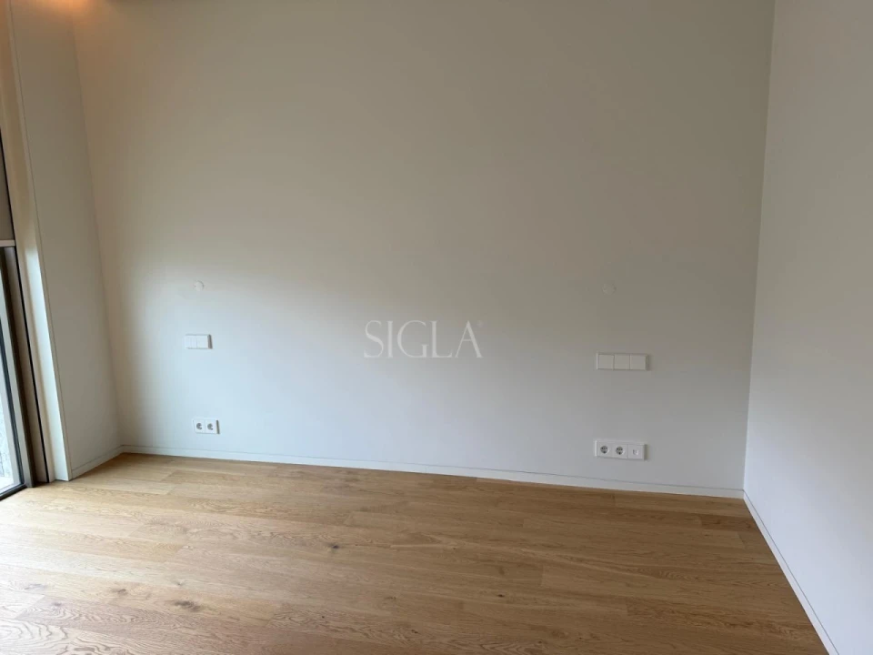 Apartamento T4 para Venda em Aldoar, Foz do Douro e Nevogilde Foto 9