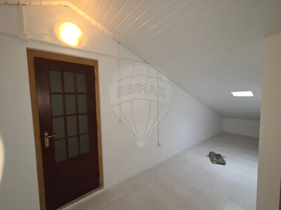 Moradia T3 para Arrendamento em Almeirim Foto 8